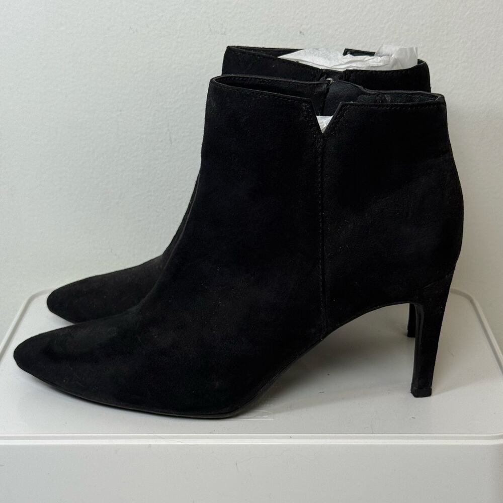Sam & Libby Black Soft Suede Short Side Zipper Pointed Toe Ankle Boots Size 8
